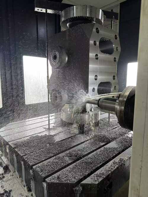DEENPU Factory — CNC machining center cutting large manifold block